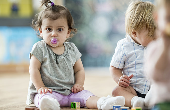 Quelles garanties supplémentaires prévoir pour la protection optimale des tout-petits ? 