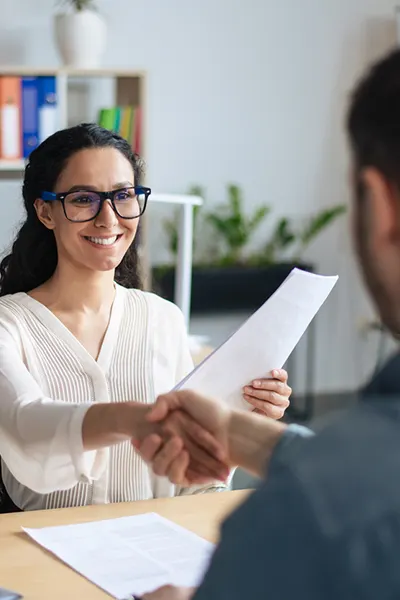 Aide administrative et juridique après le décès d'un proche