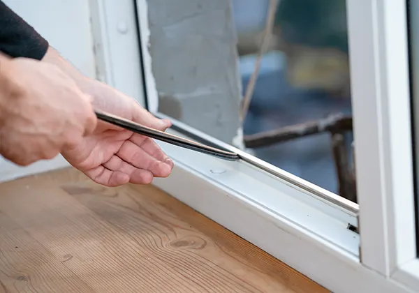 Contrôlez les joints des fenêtres et des portes