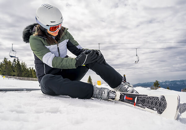 Sport d’hiver : quelle assurance en cas d’accident de ski