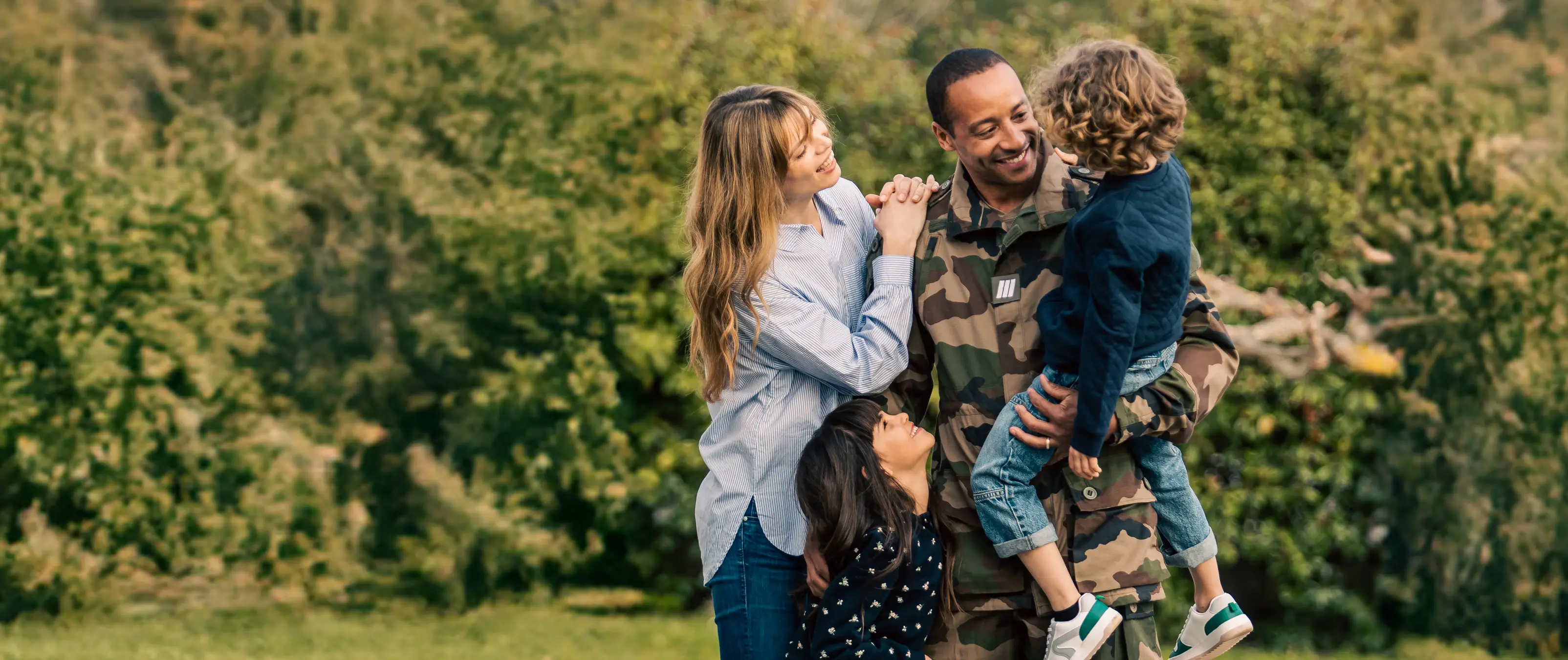 <b>L’AGPM remporte la Protection Sociale Complémentaire Prévoyance des militaires</b>.
<div class='text-petit font-weight-400 font-16 mt-2 w-50-100'>Expert de la Prévoyance depuis plus de 70 ans, l’AGPM a été choisie par le ministère des Armées pour assurer la couverture prévoyance des forces armées.</div><a href='/fiches-conseil/psc-prevoyance-militaire-agpm-et-allianz-defense-securite-selectionnes-par-ministere-des-armees' categorie='Actualités' action='Lien Bannière' libelle='L’AGPM remporte la Protection Sociale Complémentaire Prévoyance des militaires - Hero Homepage' class='app-button app-button-HP BT_ACTION mt-3'>EN SAVOIR PLUS SUR LA PSC</a>